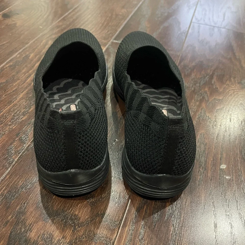 Skechers air cooled